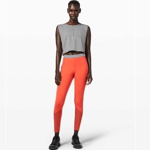 VERY Rare!! NWT Lululemon Esker cropped tank!